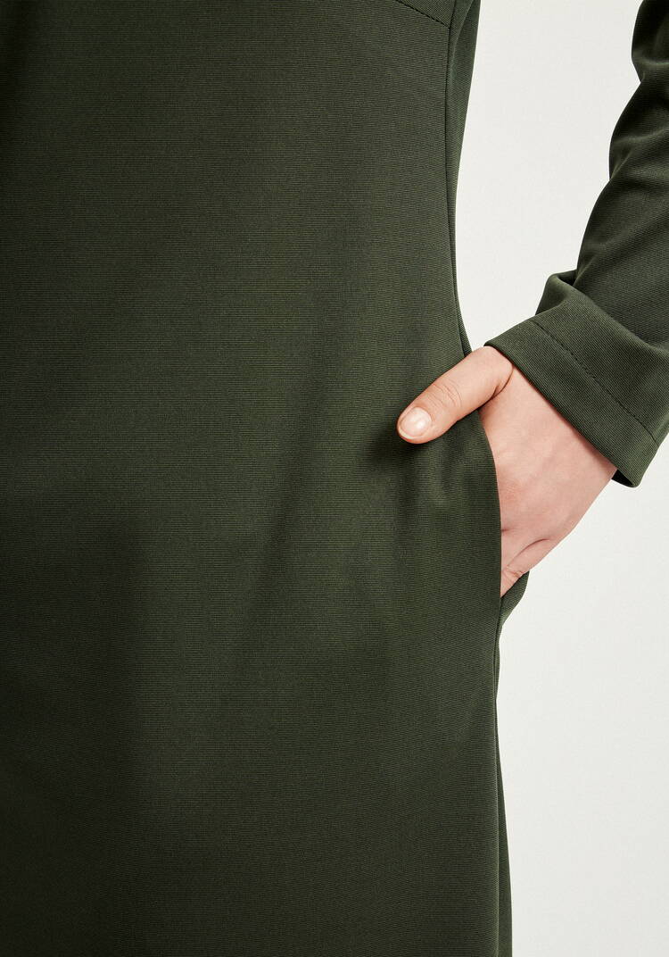 Платье с разрезами по бокам и карманами шир.  750, рис. 6