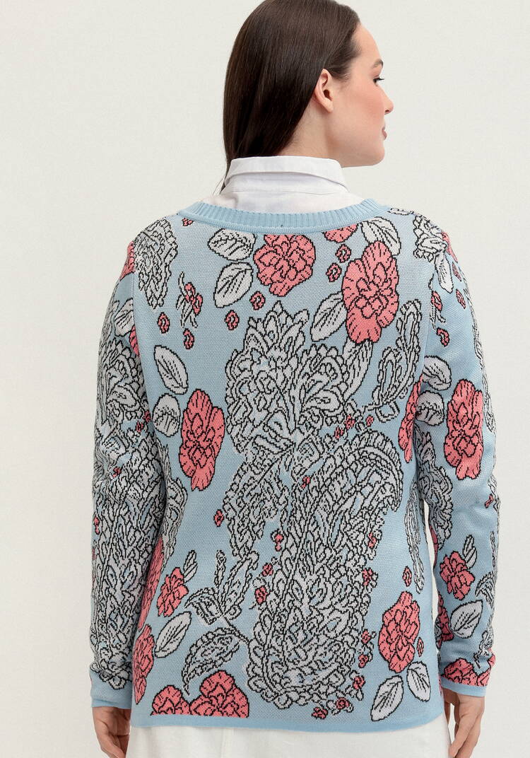 Пуловер с V-образным вырезом и ярким принтом шир.  750, рис. 3