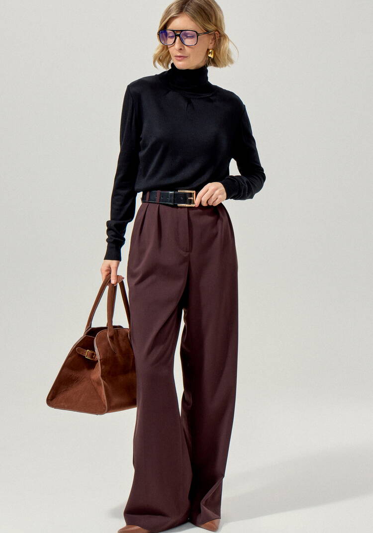 Водолазка с защипами у горловины шир.  750, рис. 24