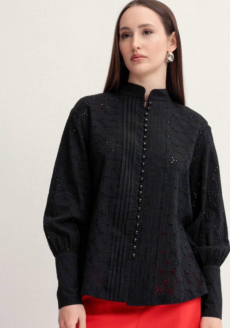 Блуза из шитья с жемчужными пуговицами шир.  750, рис. 1
