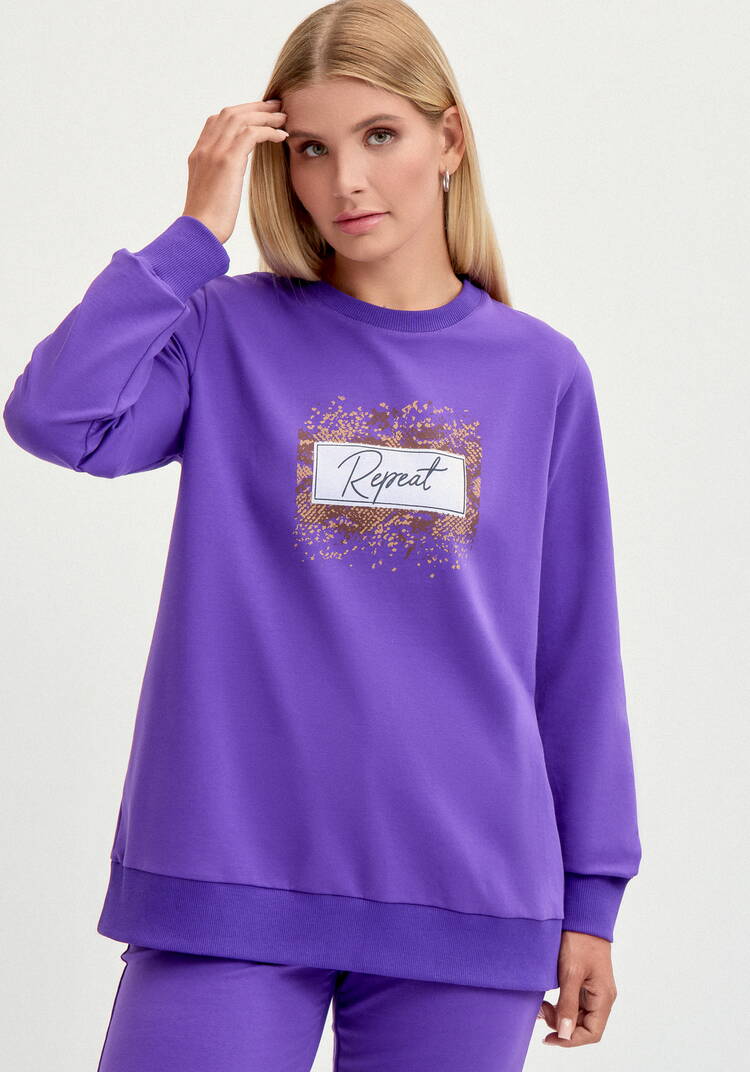 Костюм свитшот с принтом и брюки шир.  750, рис. 31