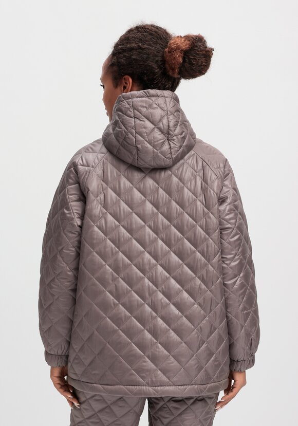 Куртка стёганая с капюшоном шир.  580, рис. 23