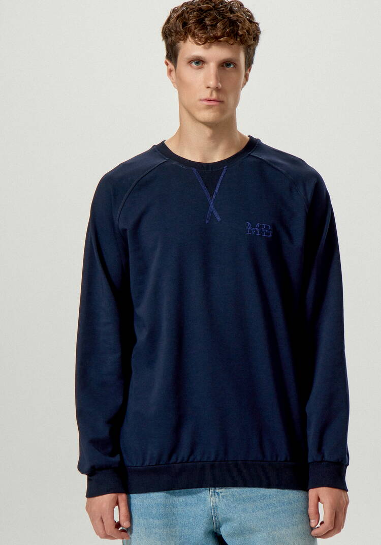 Свитшот с вышивкой на груди шир.  750, рис. 4