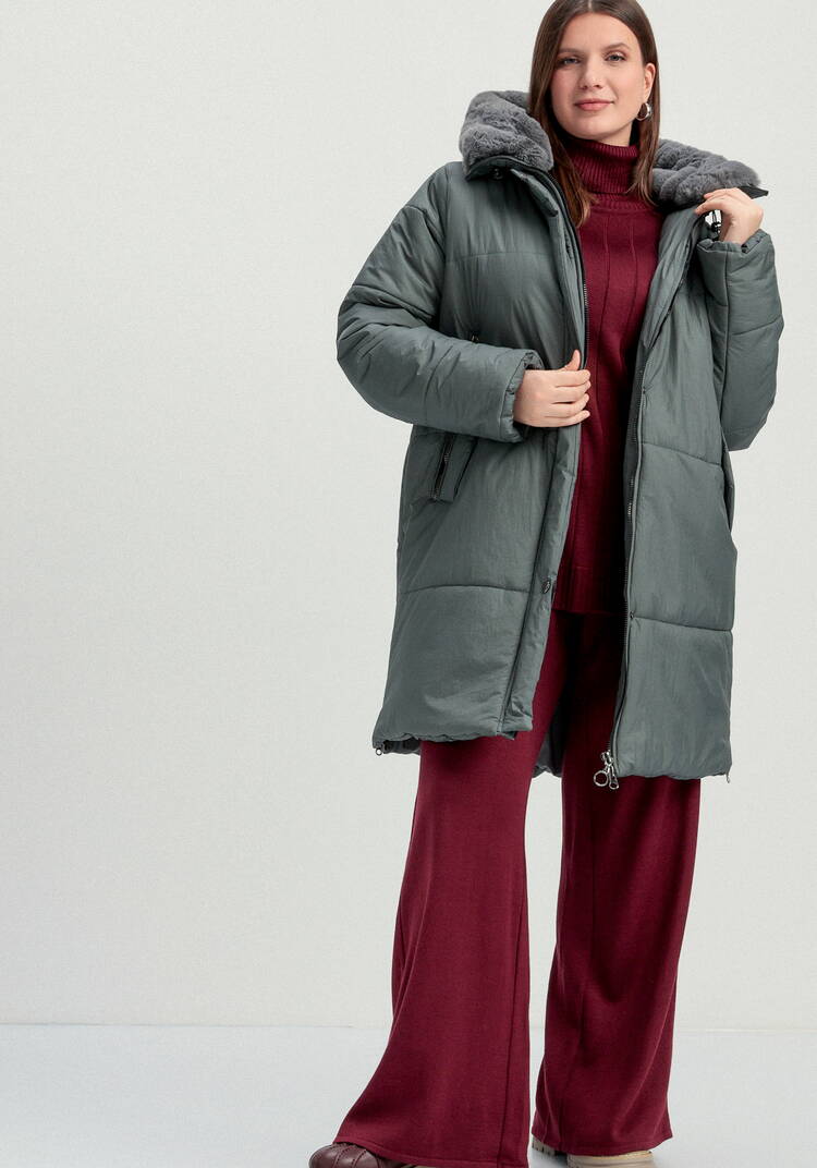 Пальто удлиненное с меховым капюшоном шир.  750, рис. 11