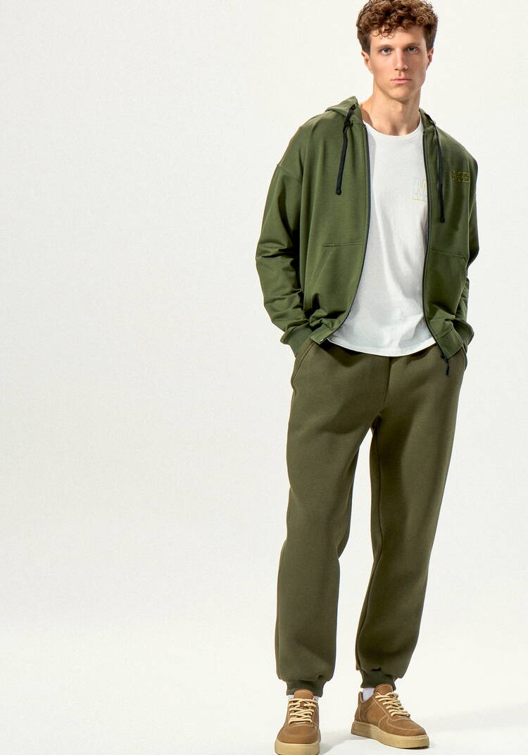 Брюки утеплённые из футера на резинке шир.  750, рис. 13