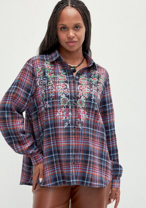 Рубашка в клетку с принтом