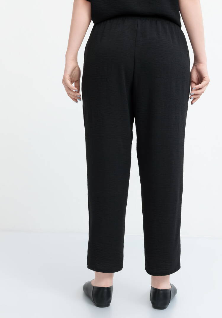 Костюм с брюками из легкой ткани шир.  750, рис. 22