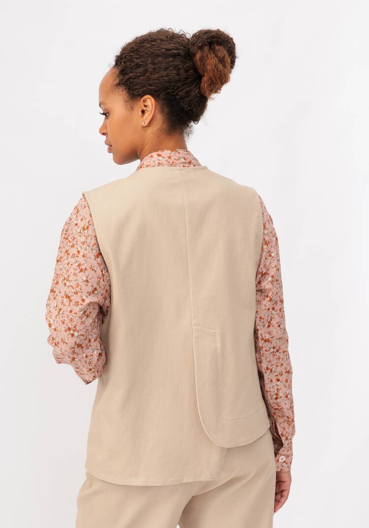 Жилет с асимметричной застёжкой шир.  750, рис. 3