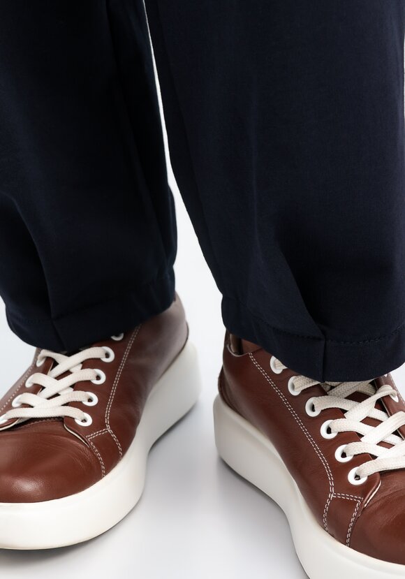 Брюки трикотажные с защипами по низу шир.  580, рис. 15