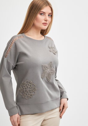 Свитшот с обьемным декором
