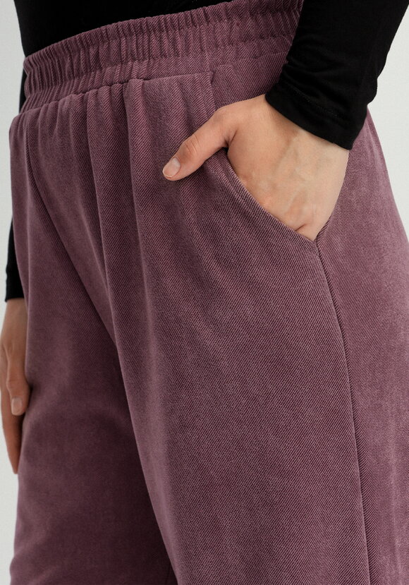 Костюм свободного кроя шир.  580, рис. 6