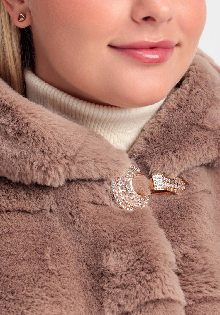 Шуба фактурная с капюшоном и брошью шир.  750, рис. 15