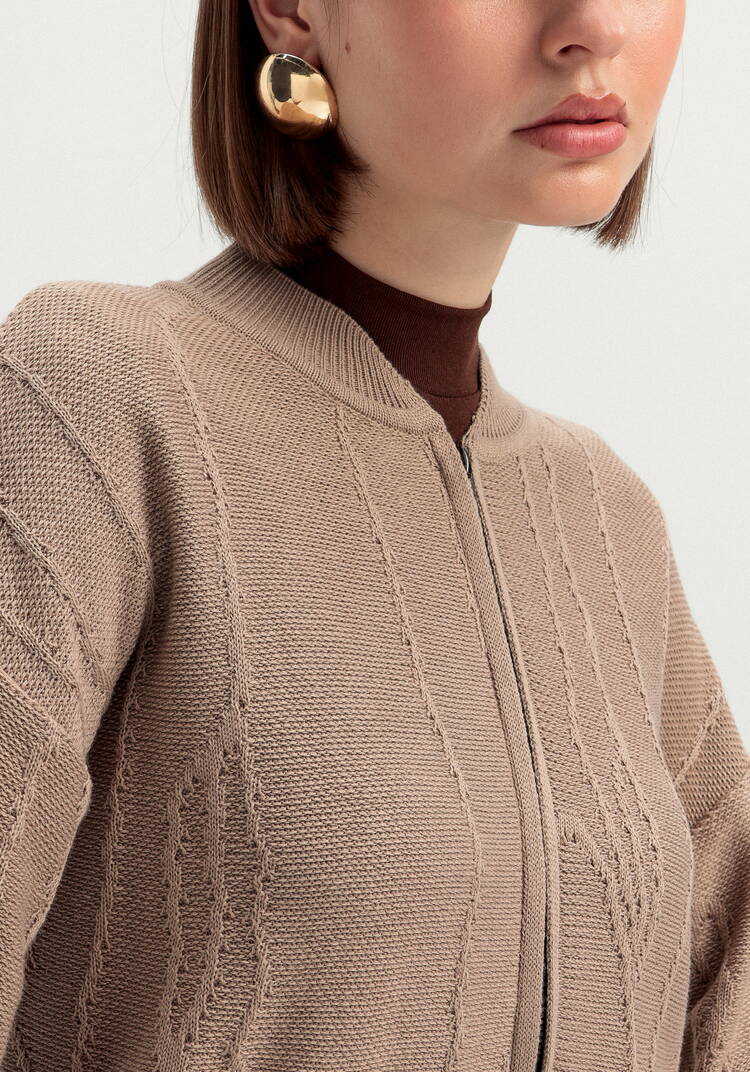 Бомбер с фактурным рисунком шир.  750, рис. 4