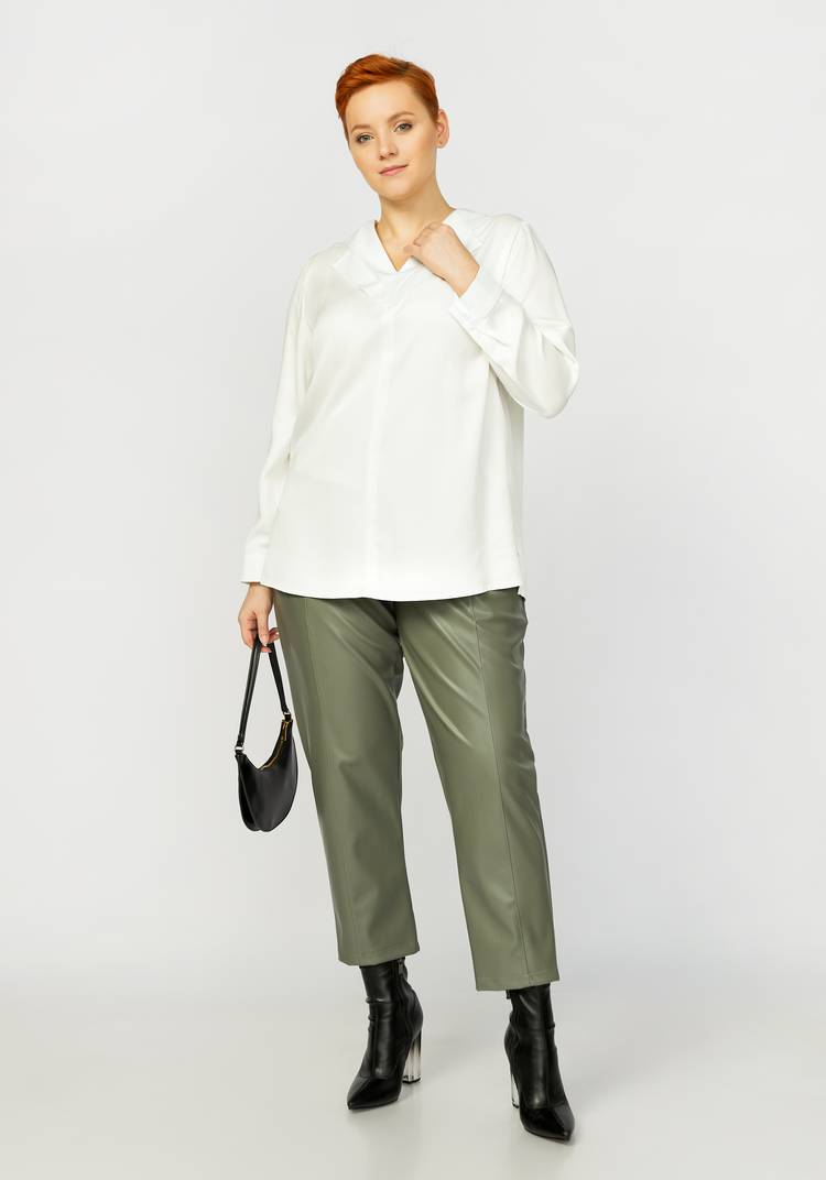 Блуза с оригинальной отделкой по горловине шир.  750, рис. 7