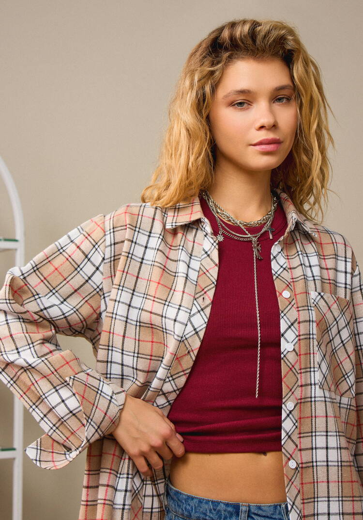 Рубашка в клетку с принтом на спине шир.  750, рис. 10