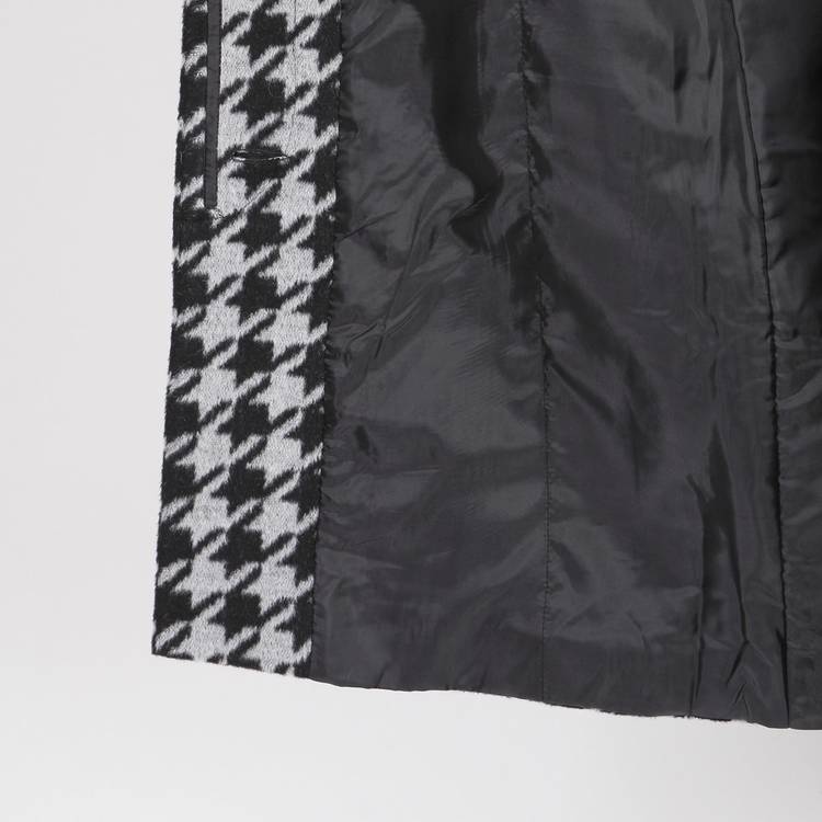 Пальто с контрастными рукавами шир.  750, рис. 19