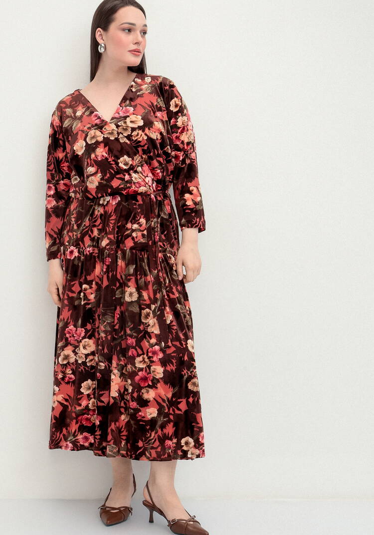 Платье с цветочным принтом на поясе шир.  750, рис. 8