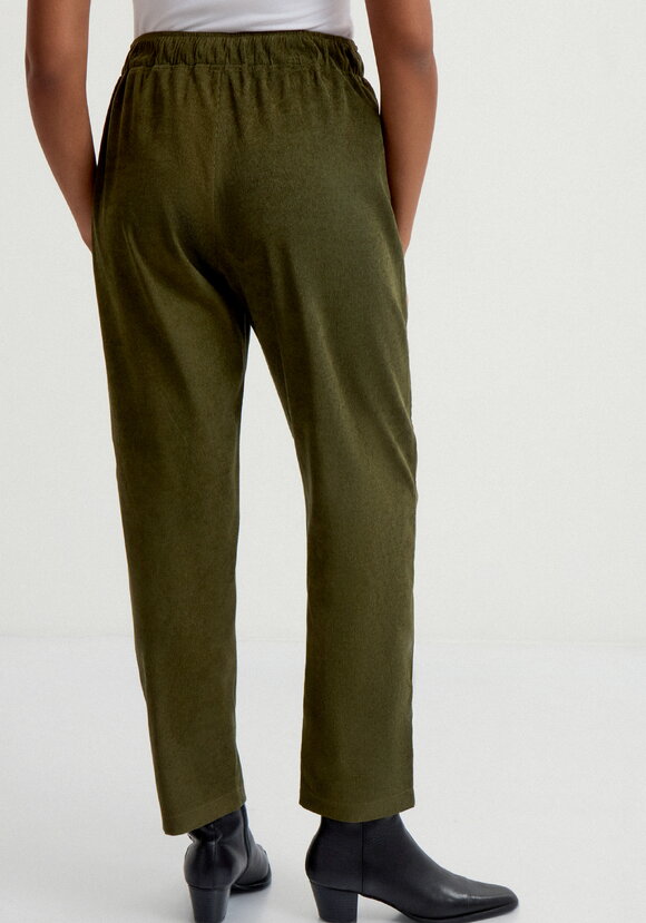 Брюки бананы на резике по поясу шир.  580, рис. 11