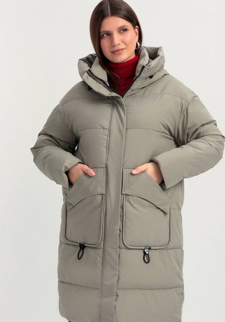 Пуховик стеганый с асимметричными карманами шир.  750, рис. 34