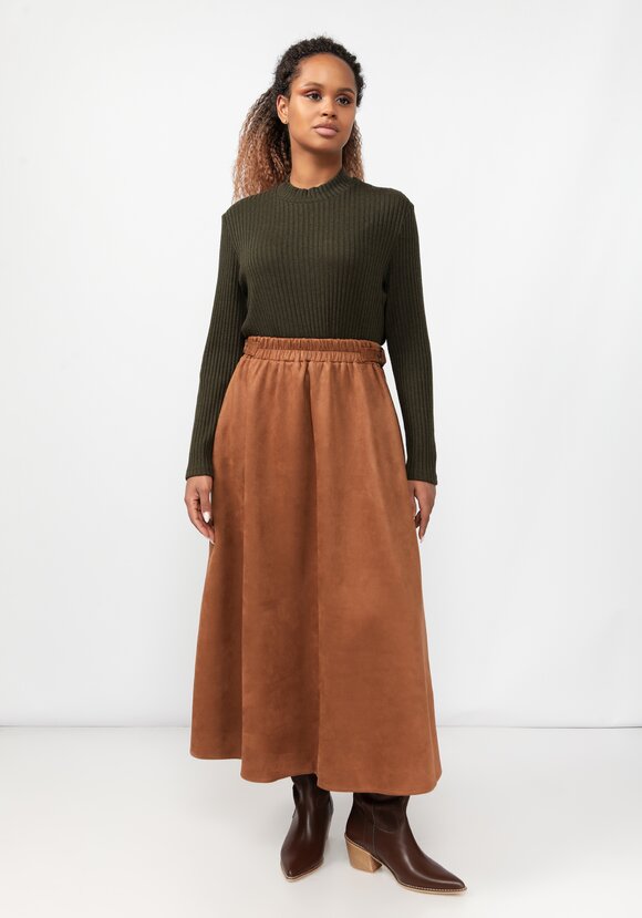 Юбка из экозамши А-силуэта шир.  580, рис. 7