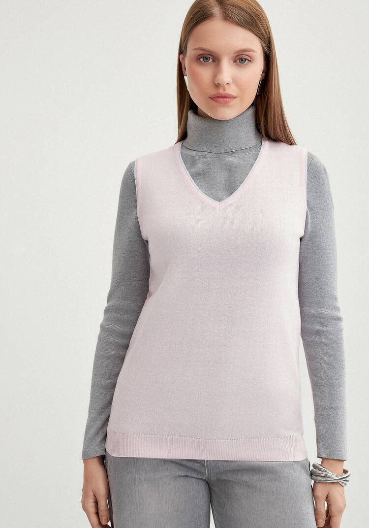 Топ с V-образным вырезом шир.  750, рис. 20