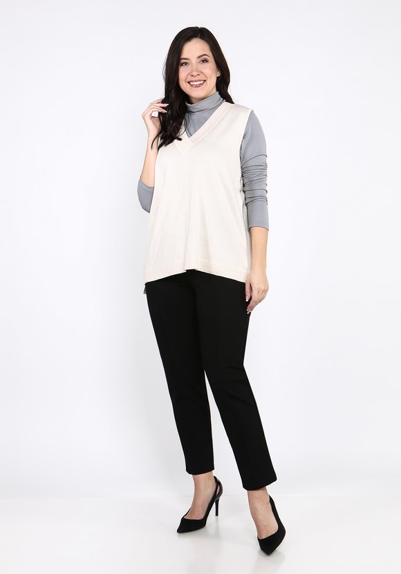 Жилет классический с V-образным вырезом шир.  580, рис. 13