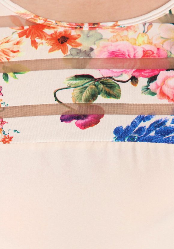 Блуза с цветочными вставками шир.  580, рис. 13