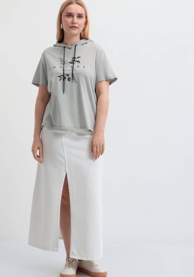 Футболка с капюшоном и принтом шир.  750, рис. 17