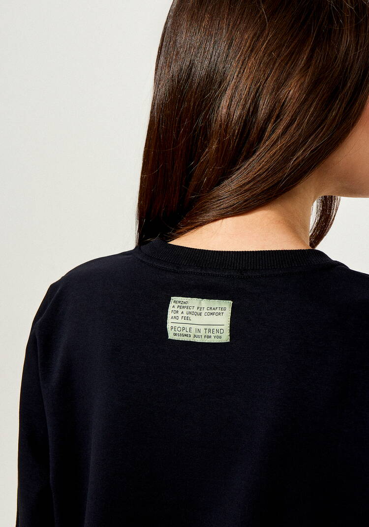 Лонгслив с нашивкой на спине шир.  750, рис. 39