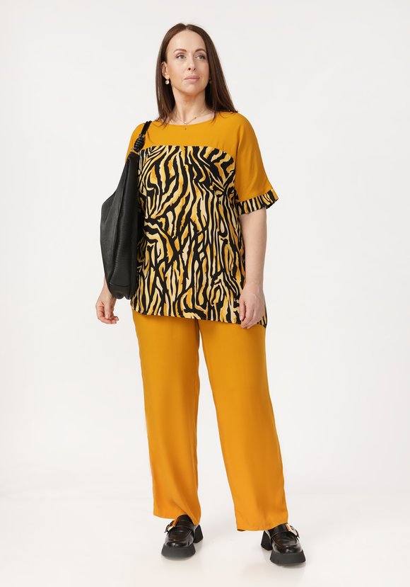 Костюм с анималистическим принтом шир.  580, рис. 19