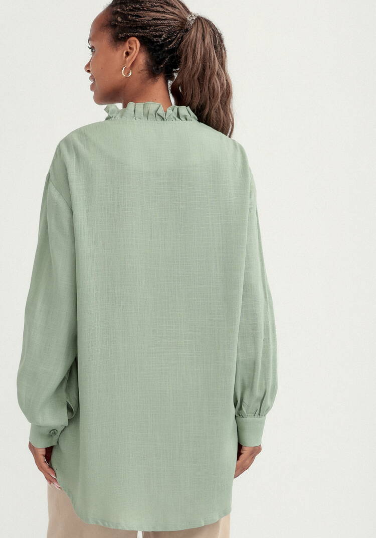 Блуза с рюшей по борту и горловине шир.  750, рис. 19