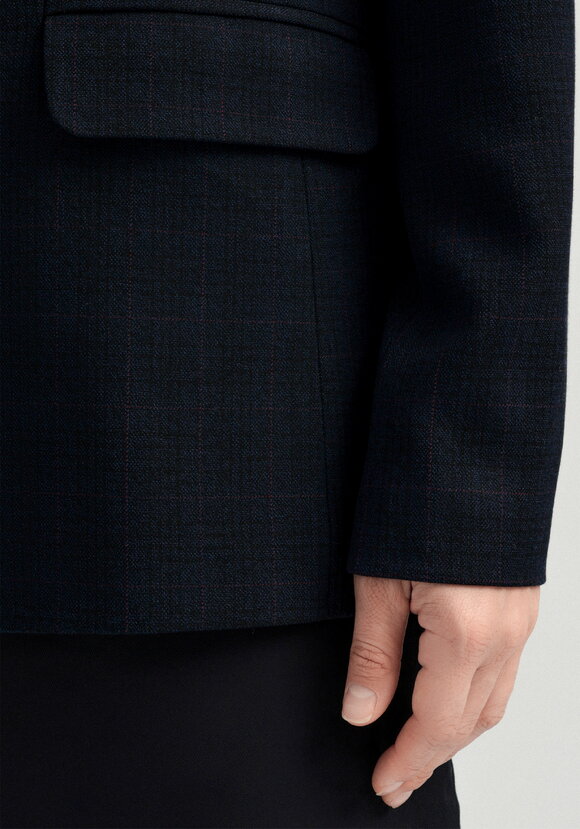 Пиджак с нашивкой на рукаве шир.  580, рис. 14