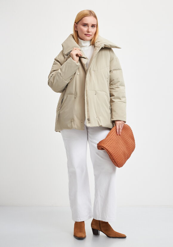 Куртка-пуховик Дафна шир.  580, рис. 12