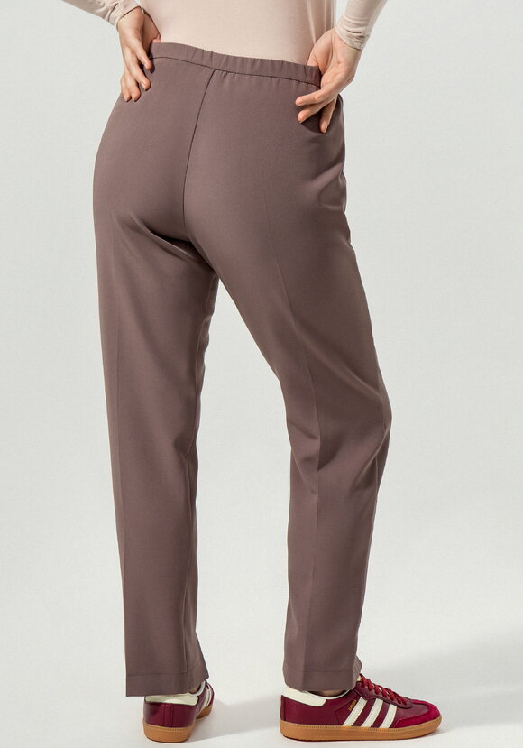 Брюки прямого кроя с разрезами шир.  580, рис. 8