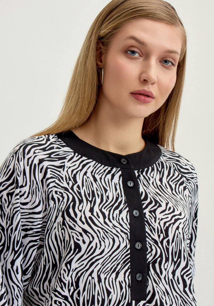 Туника с воротом-стойка шир.  750, рис. 12