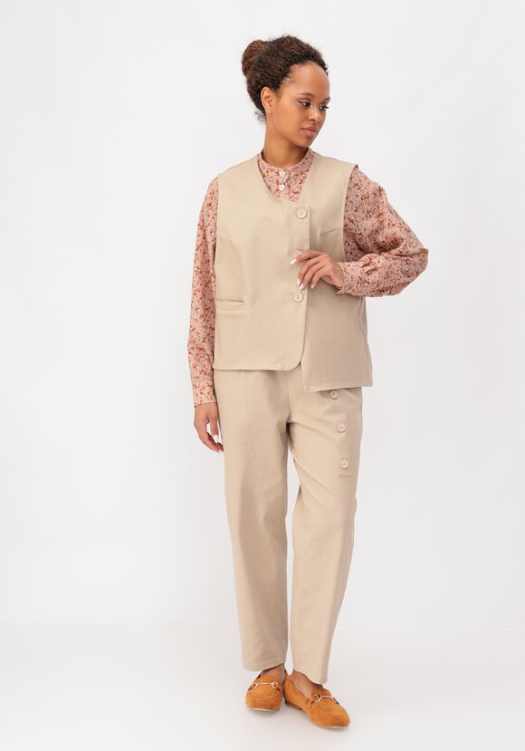 Жилет с асимметричной застёжкой шир.  580, рис. 2