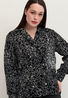 Блуза с отложным воротником двубортная