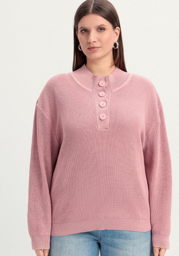 Джемпер со стойкой на пуговицах шир.  580, рис. 4