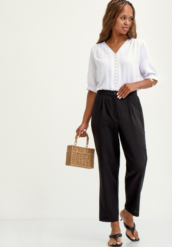 Брюки изо льна  прямые  с резинкой по поясу шир.  580, рис. 14