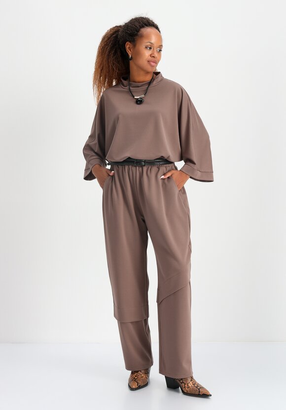 Брюки с отрезными линиями шир.  580, рис. 8