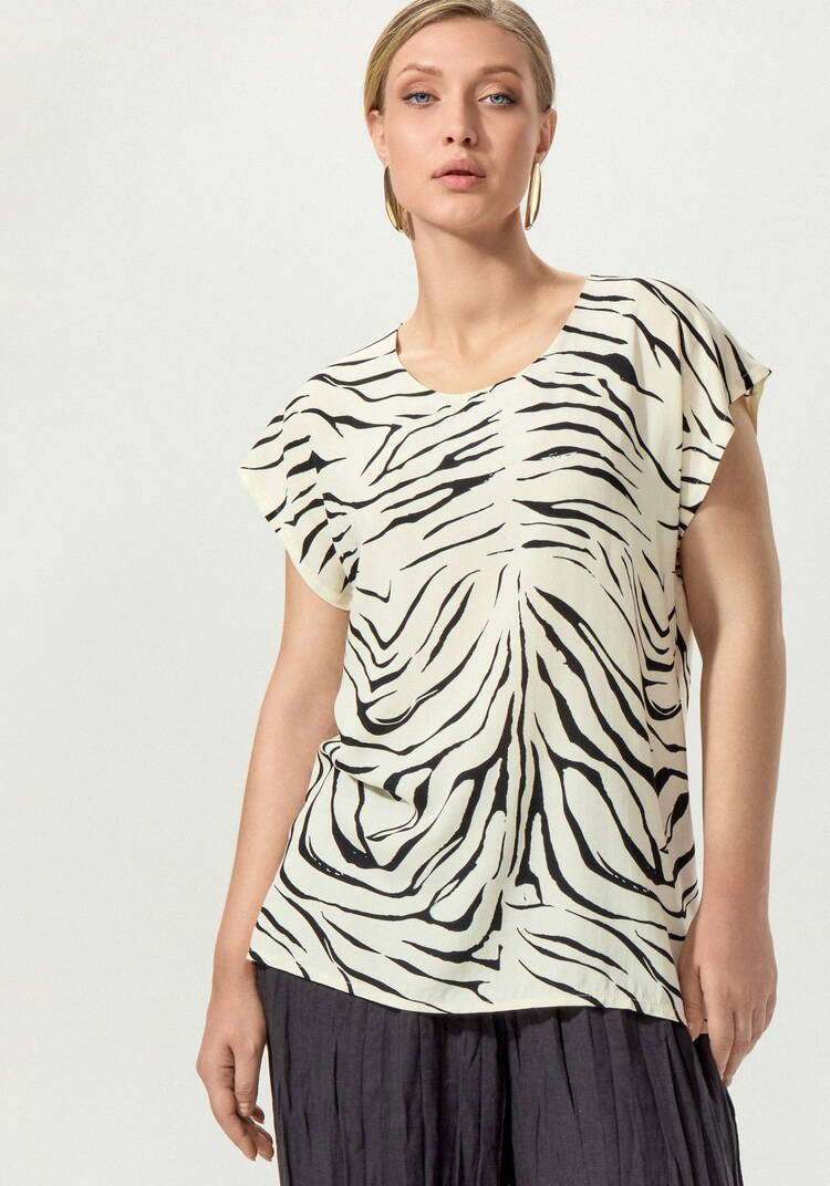 Блуза свободная с полосатым принтом шир.  750, рис. 17