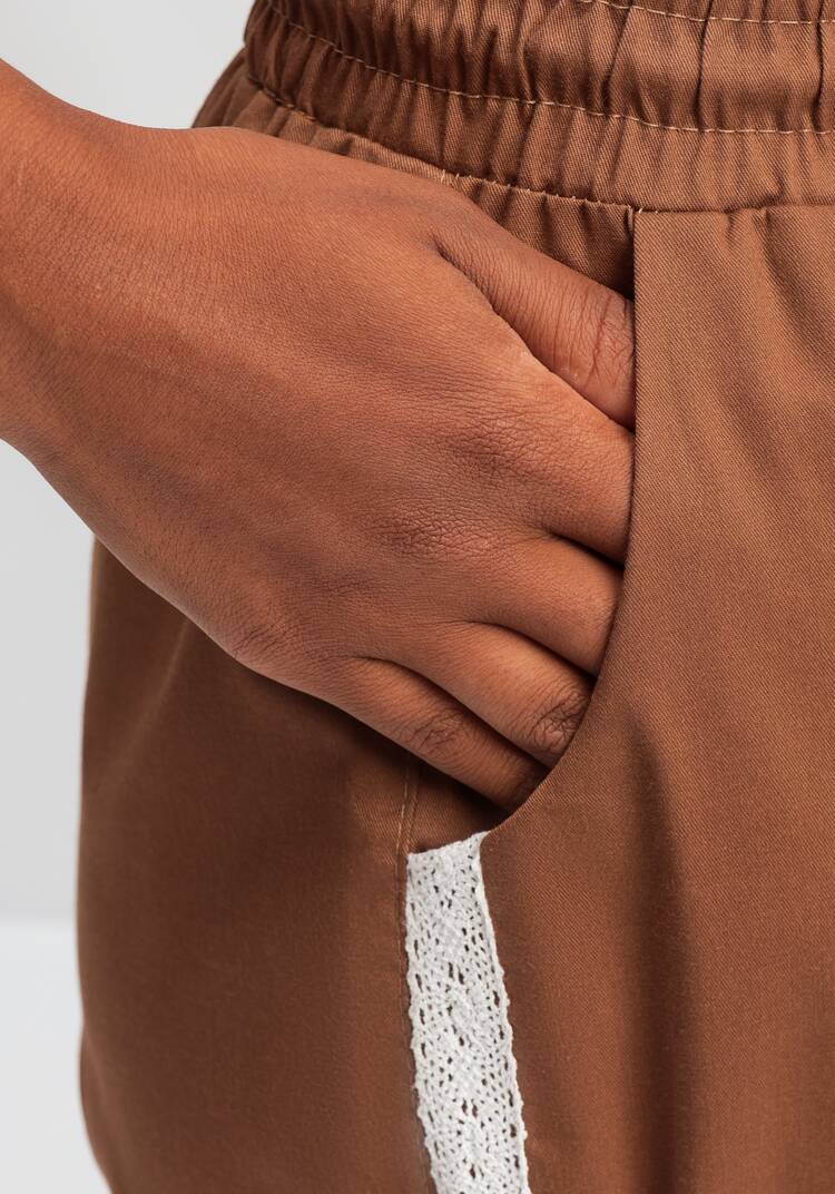 Брюки-бананы с кружевной вставкой шир.  750, рис. 22