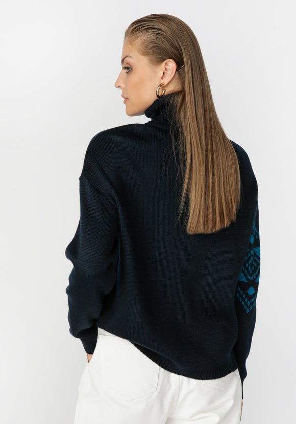 Джемпер с орнаментом по груди и рукаву шир.  580, рис. 13