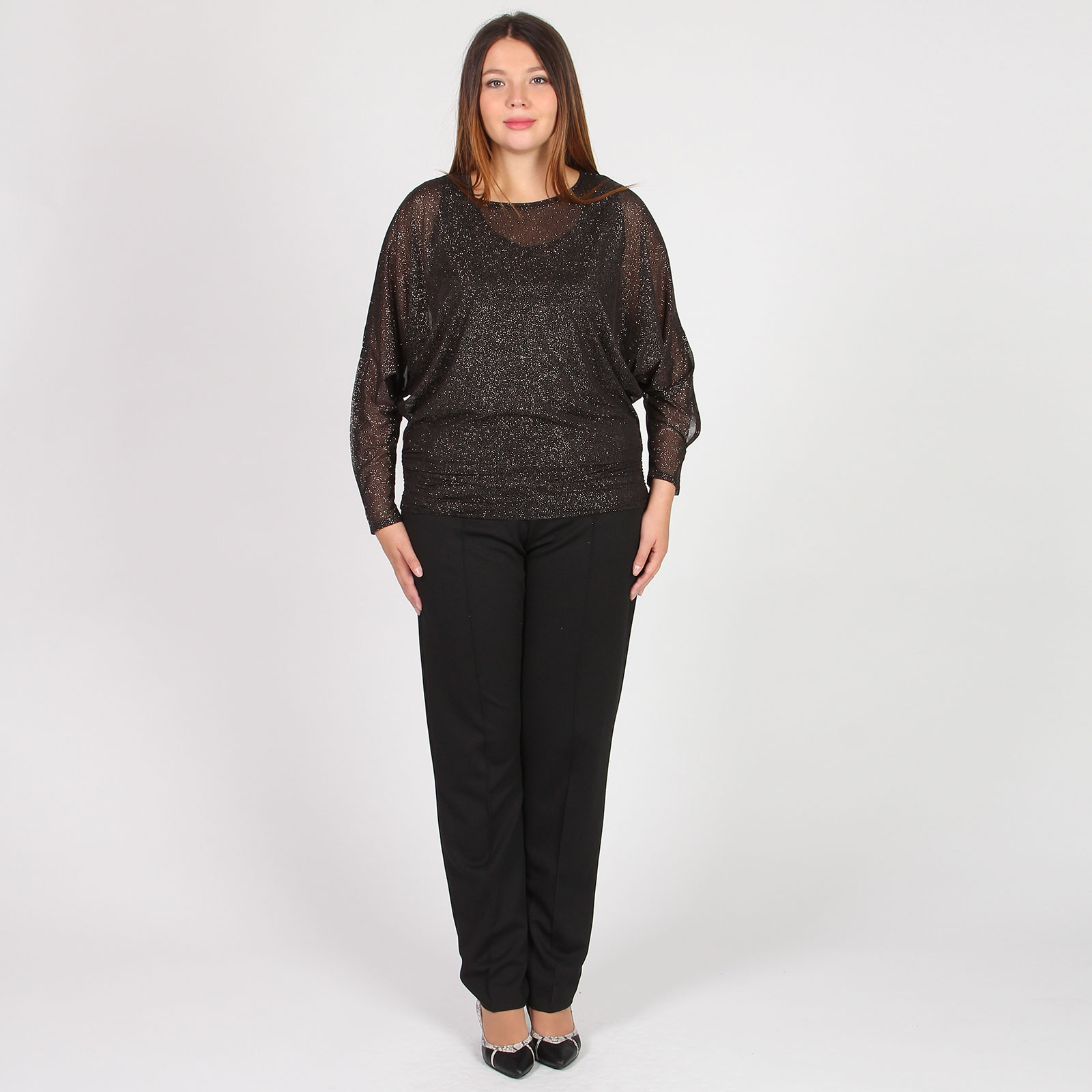 

Блуза с блеском и оригинальными рукавами