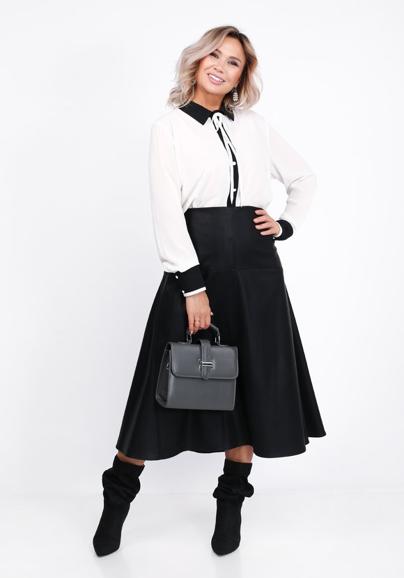 Блуза прямого кроя с брошью в виде банта шир.  580, рис. 1