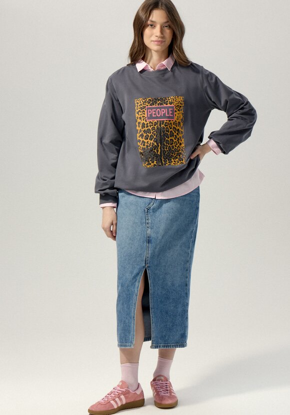 Свитшот с анималистичным принтом на груди шир.  580, рис. 8