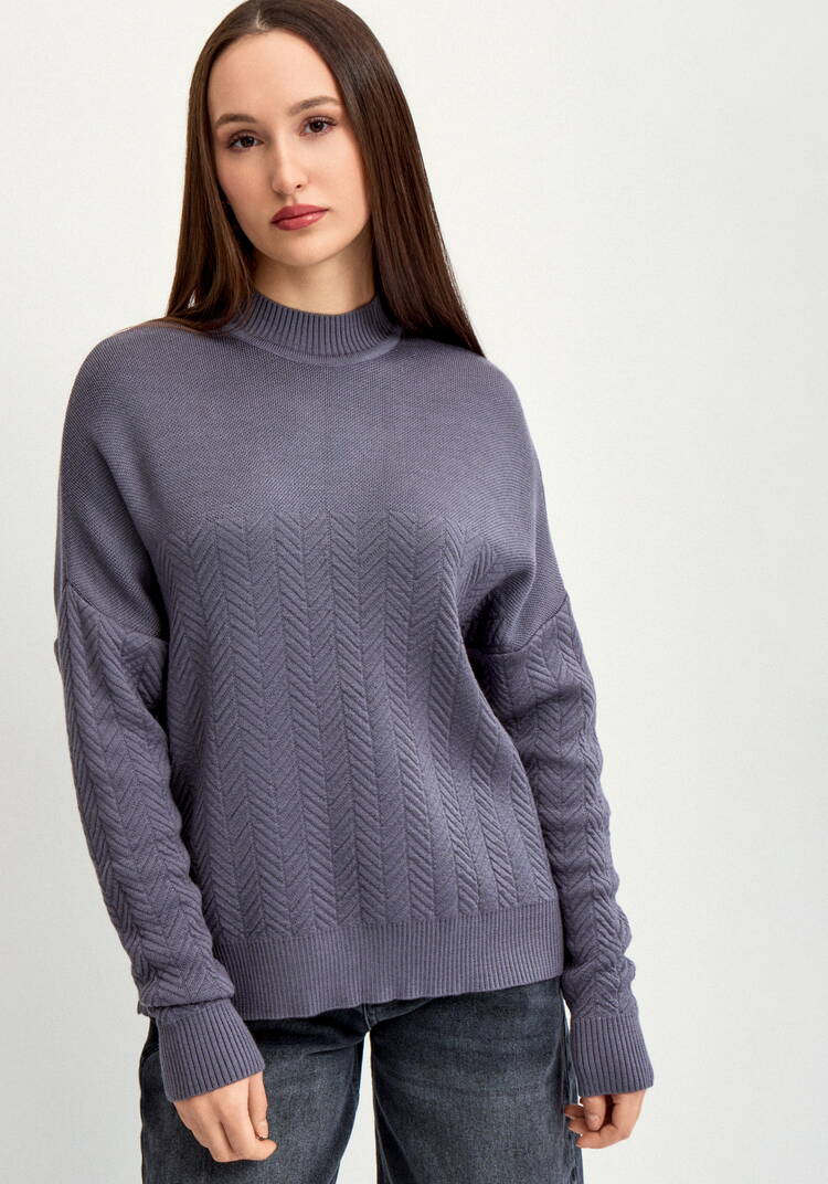 Джемпер с горлом и со спущенным плечом шир.  750, рис. 22