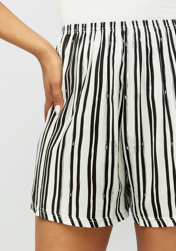 Комплект из майки и шорт Виолетта шир.  580, рис. 13