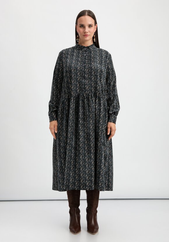 Платье оверсайз с принтом мильфлер шир.  580, рис. 13