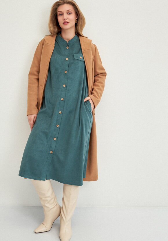 Платье-рубашка с плиссированной спинкой шир.  580, рис. 9